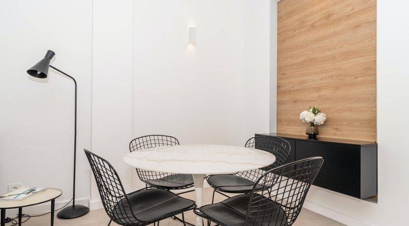 Photo of Riviera Chic