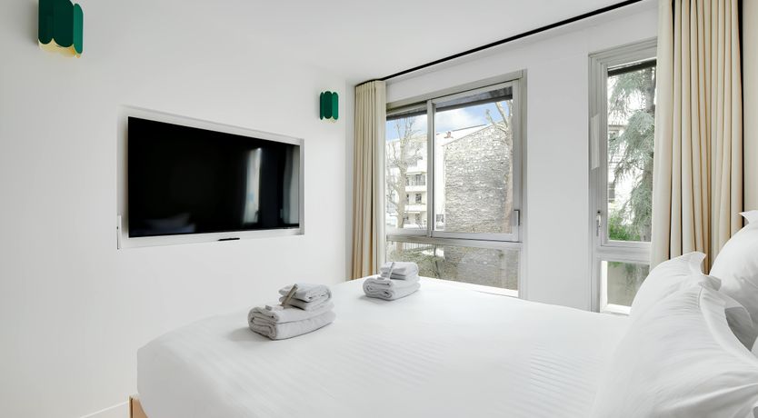 Photo of Parisian Beauty