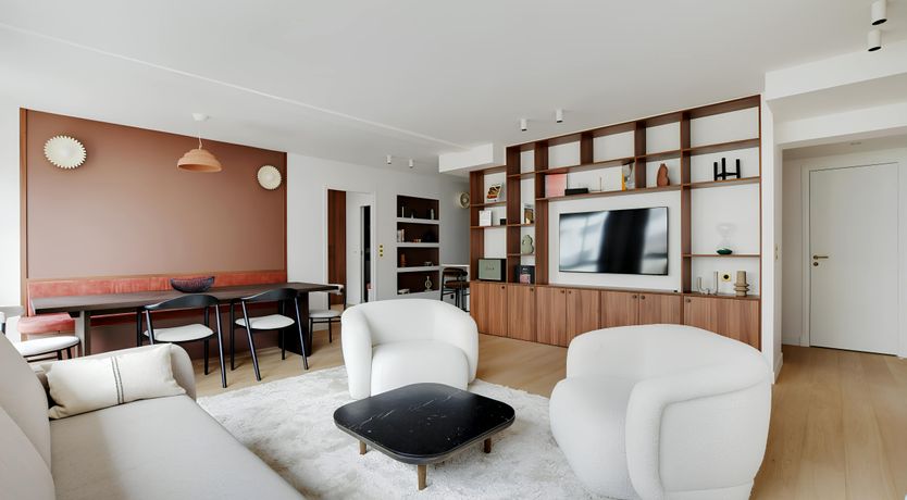 Photo of Parisian Beauty