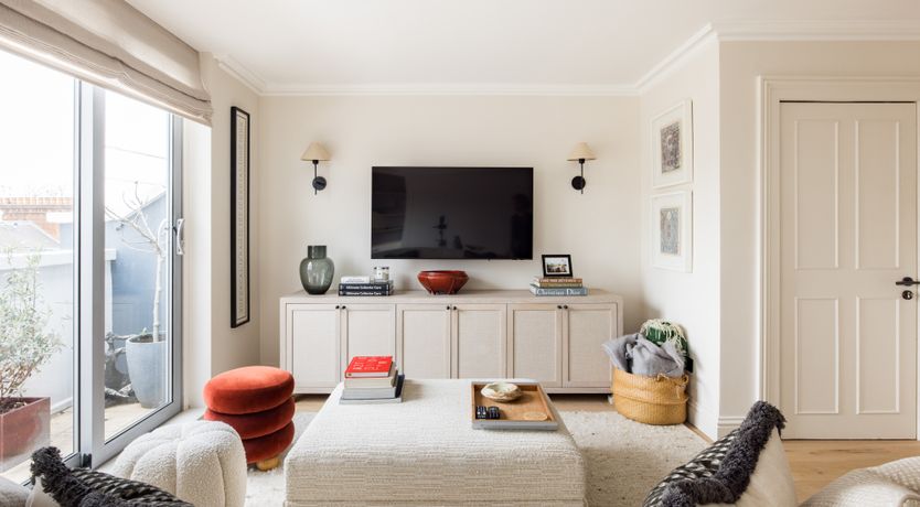 Photo of Solstice & Ivy