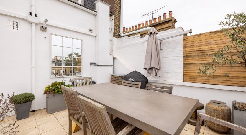 Photo of Solstice & Ivy