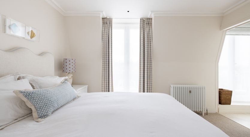 Photo of Solstice & Ivy