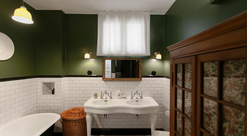 Photo of Montparnasse Muse