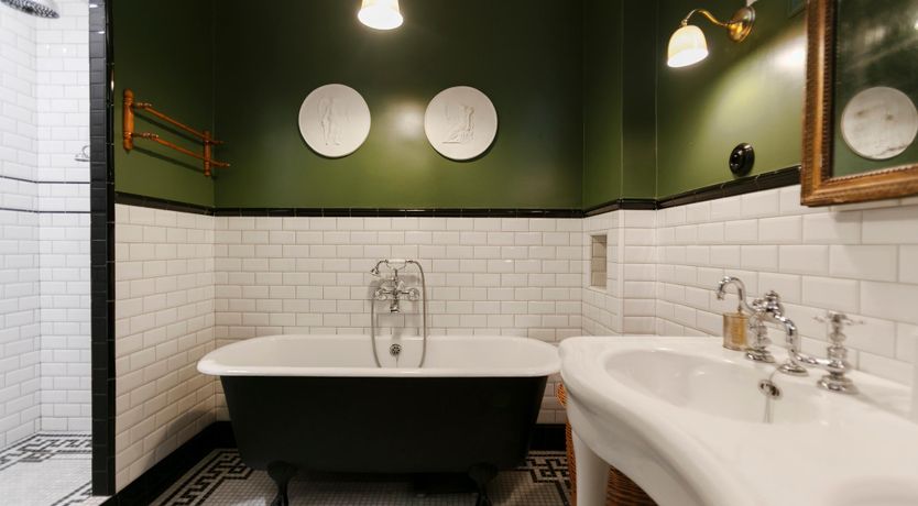 Photo of Montparnasse Muse