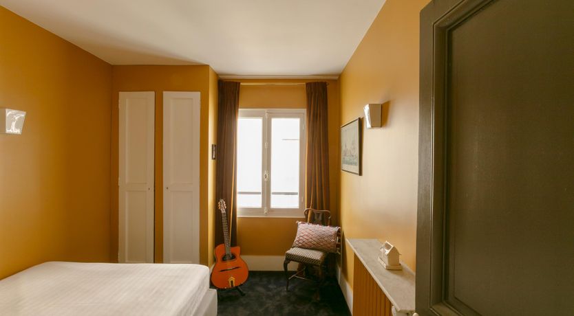 Photo of Montparnasse Muse