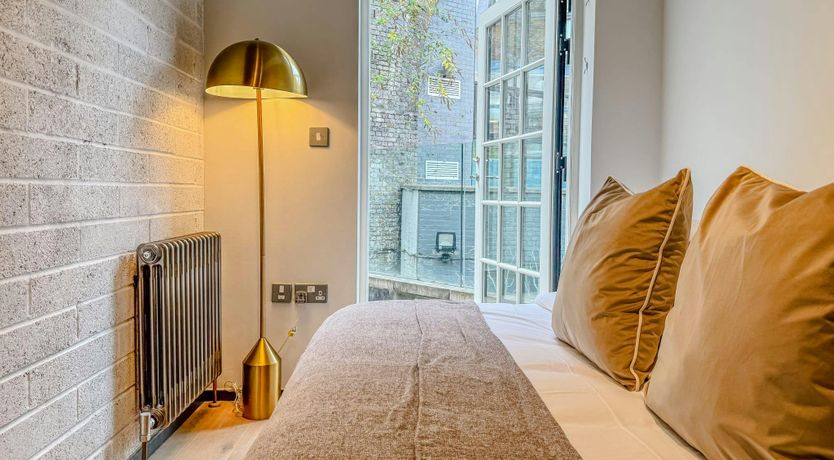 Photo of Lightness of Life