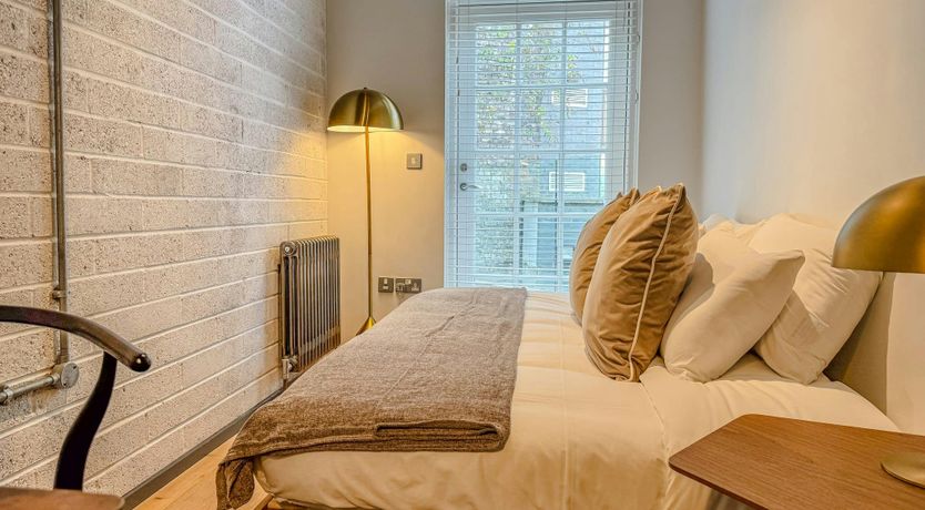 Photo of Lightness of Life