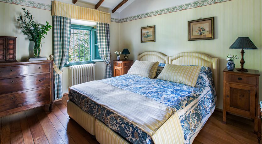 Photo of Canopy of Elegance