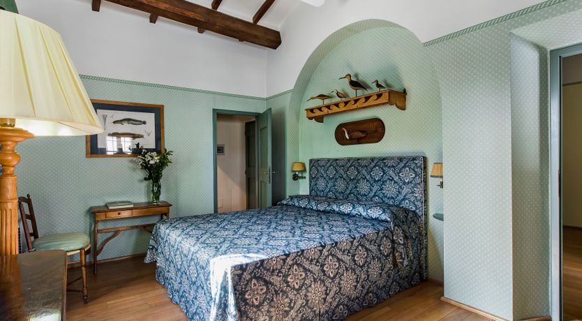 Photo of Canopy of Elegance