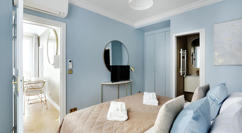 Photo of Modern Splendour