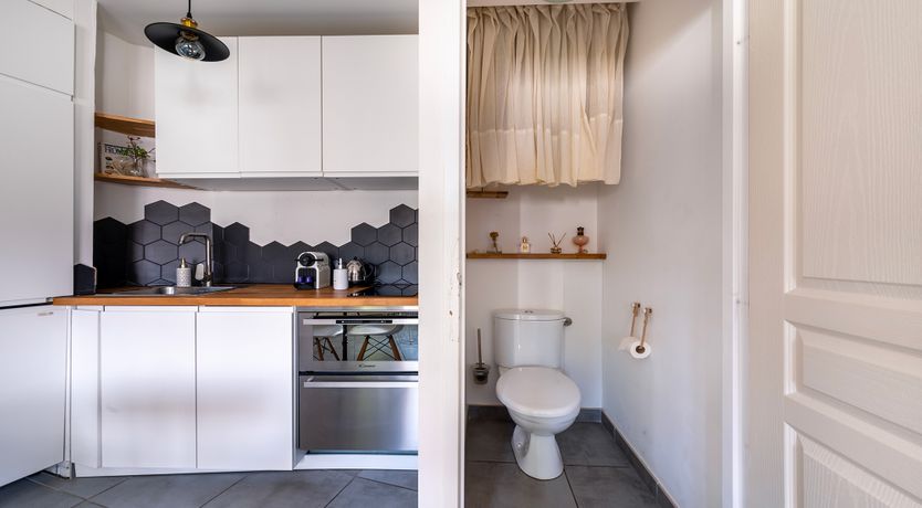 Photo of Deep Midnight Blue