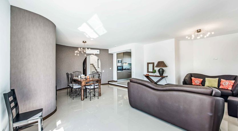 Photo of Palm Trees & Turquoise Seas