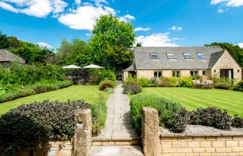 Charmer of the Cotswolds Holiday Home