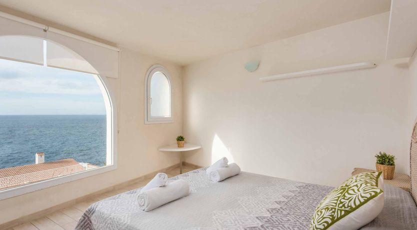 Photo of Green & Blue