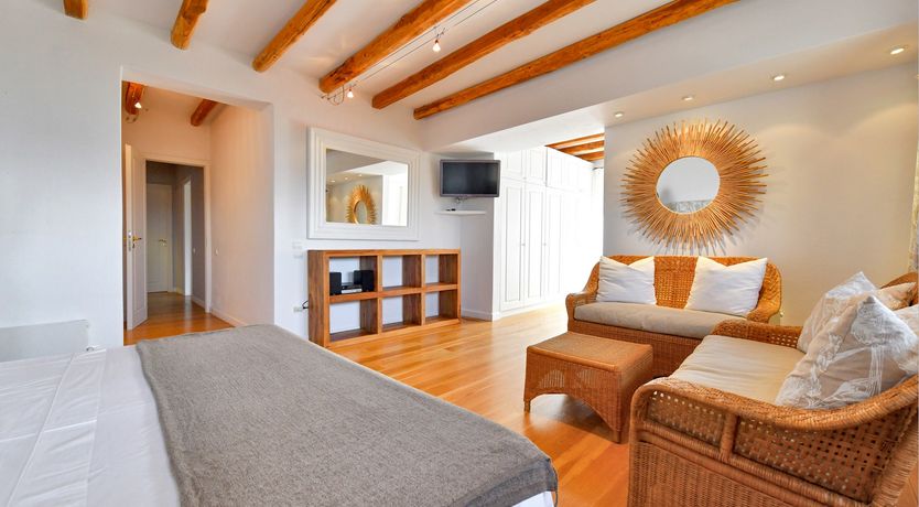 Photo of The Blue Line