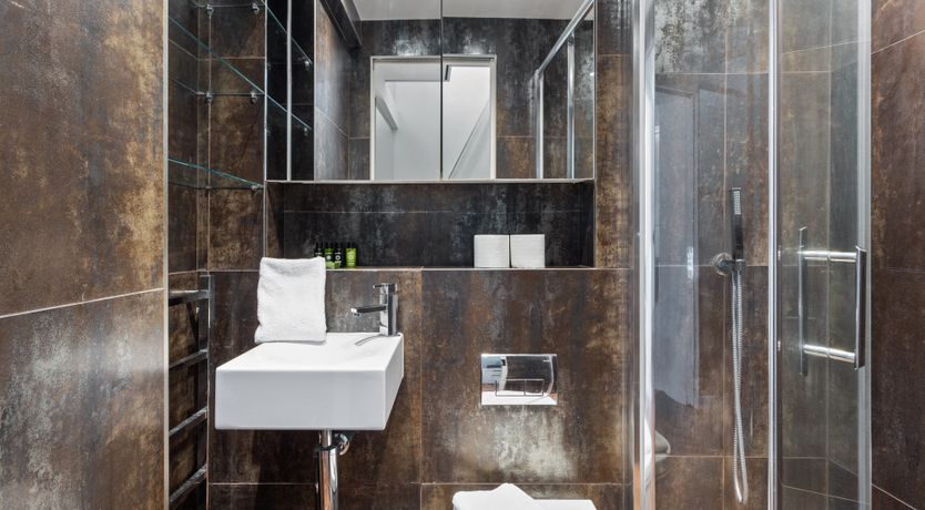 Photo of Royal Light