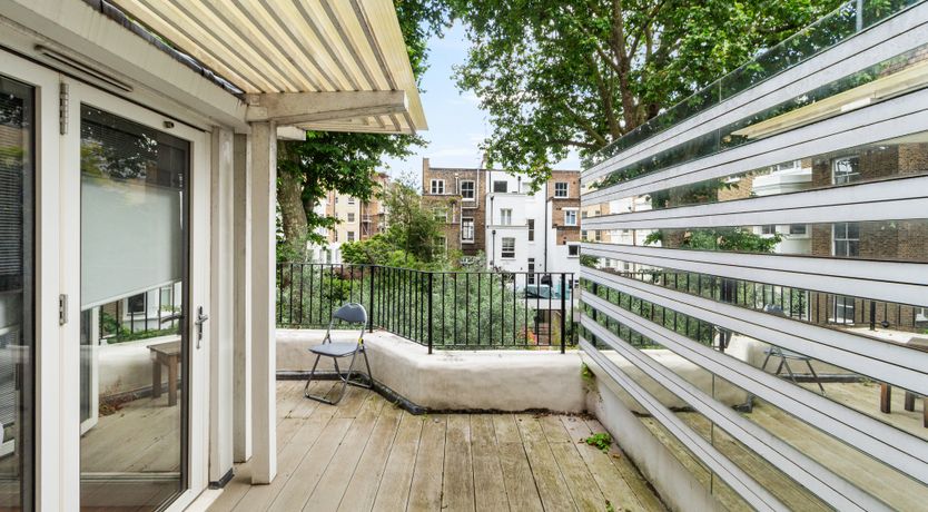 Photo of Royal Light