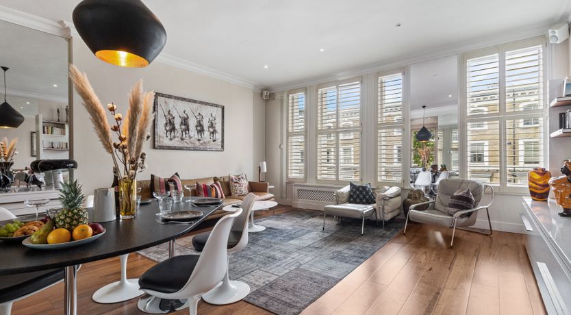 Photo of Royal Light