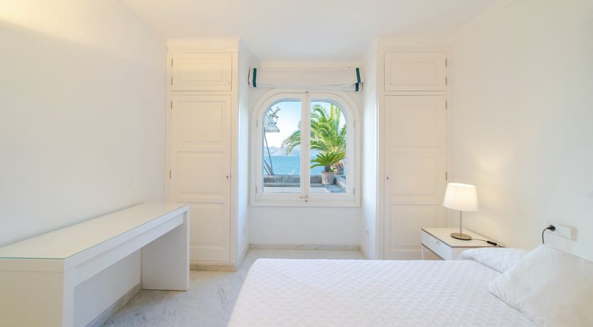 Photo of Sunkissed Azul