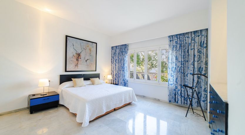 Photo of Sunkissed Azul