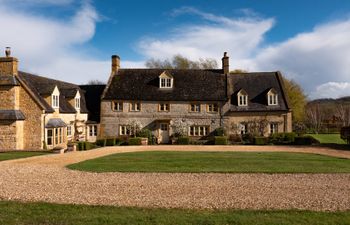 Home Sweet House Holiday Home