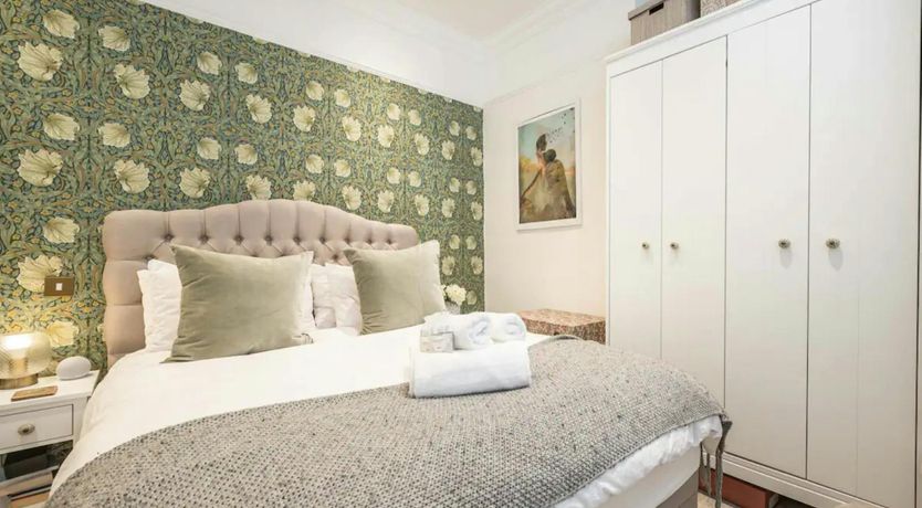 Photo of Your City Song