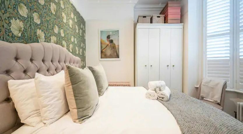 Photo of Your City Song