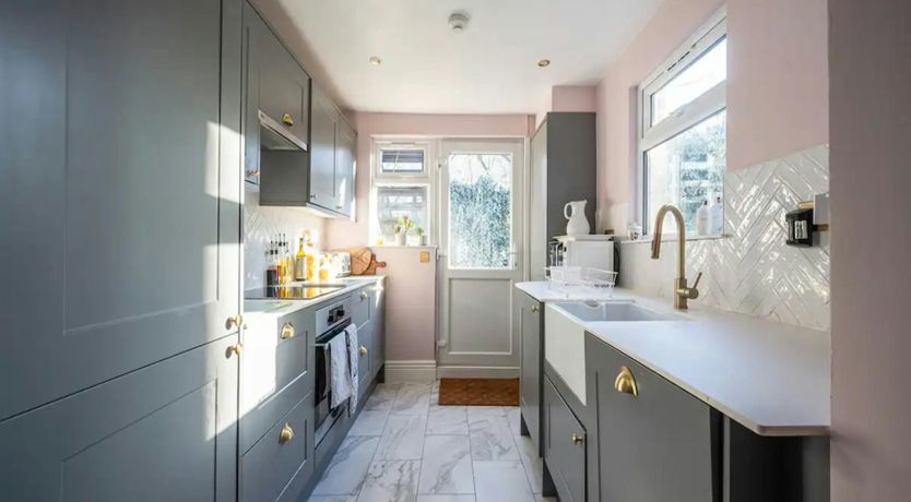 Photo of Your City Song