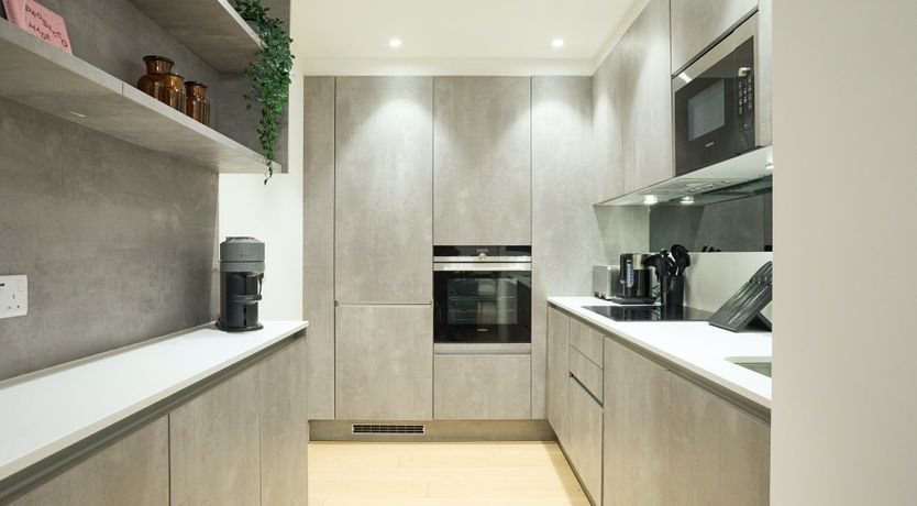 Photo of Crown of the City