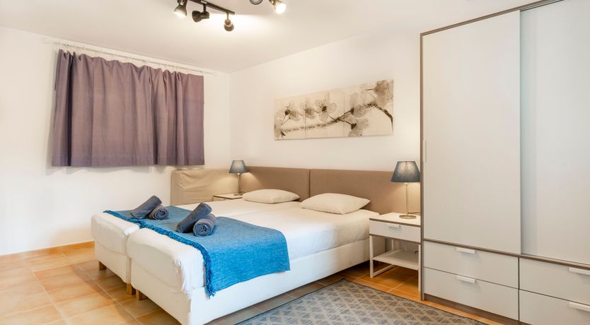 Photo of The Edge of the Sea