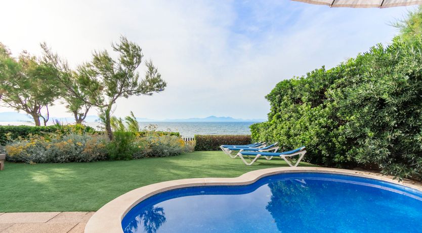 Photo of The Edge of the Sea