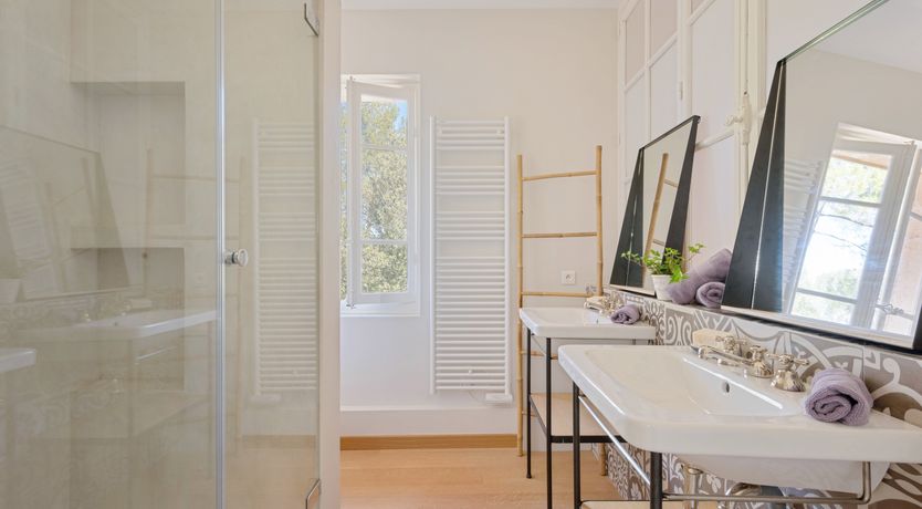 Photo of Art & Earth