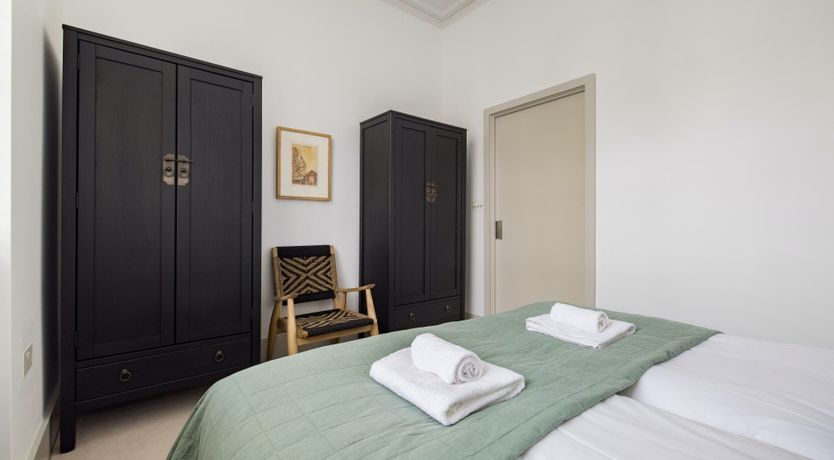 Photo of London Chic