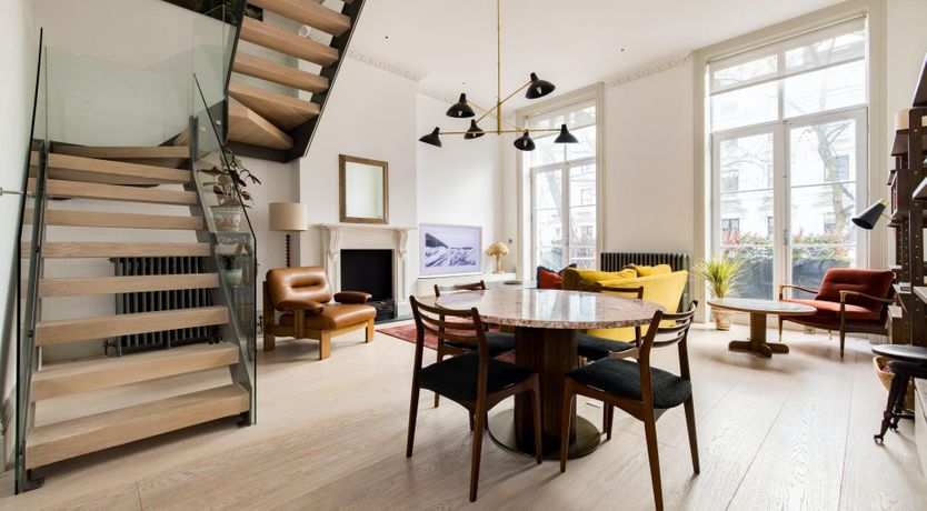 Photo of London Chic