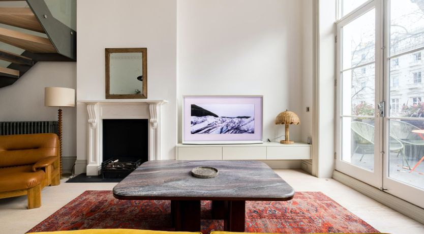 Photo of London Chic