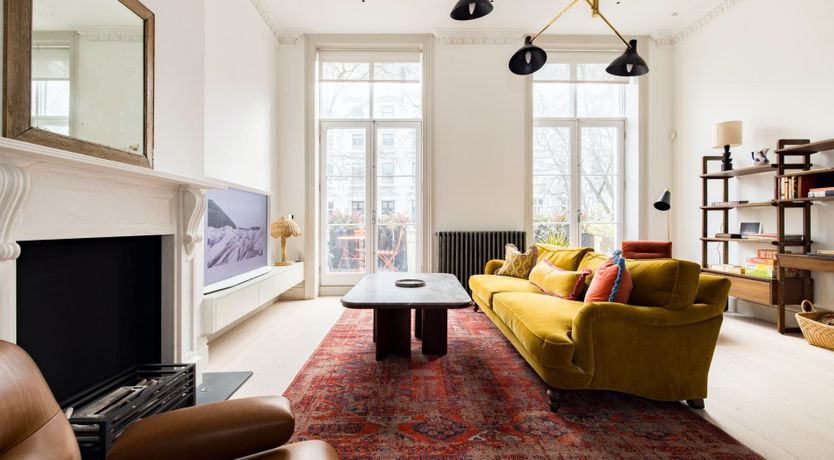 Photo of London Chic