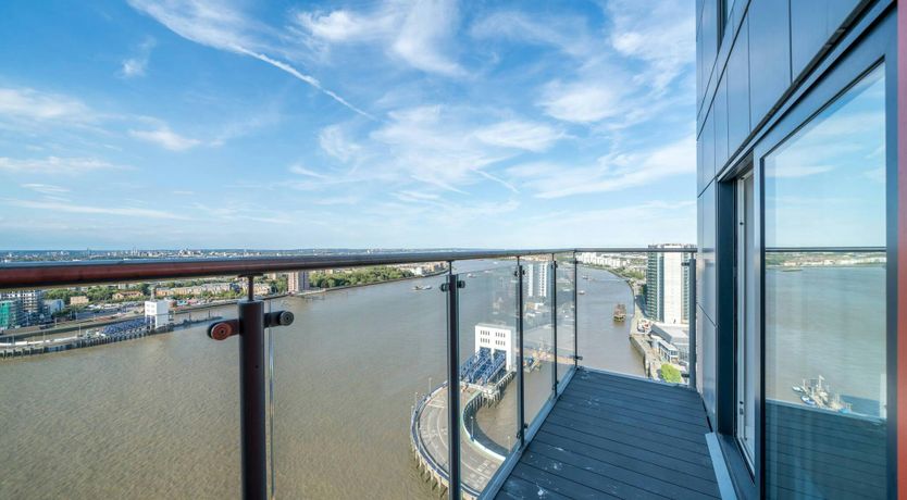 Photo of Thames Charm