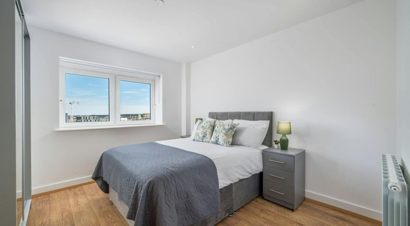 Photo of Thames Charm