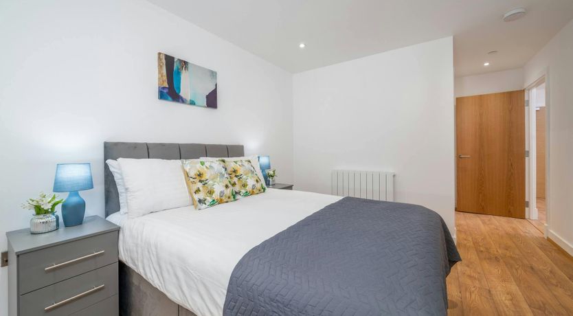 Photo of Thames Light