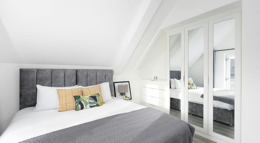 Photo of Marble Gaze