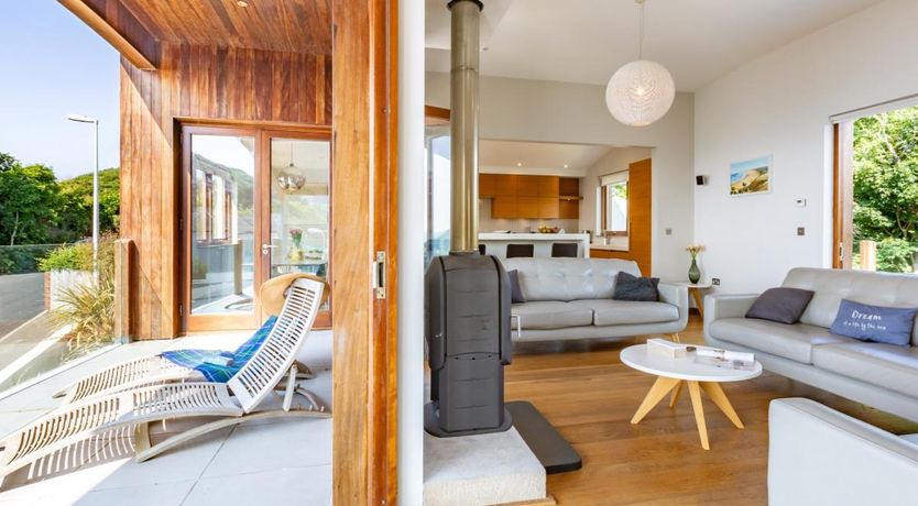 Photo of 5 Bed in Ilfracombe