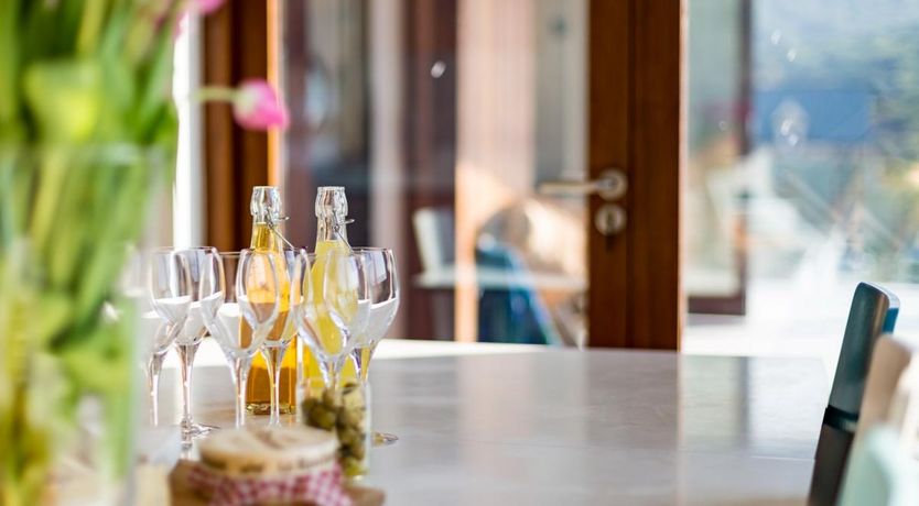 Photo of 5 Bed in Ilfracombe