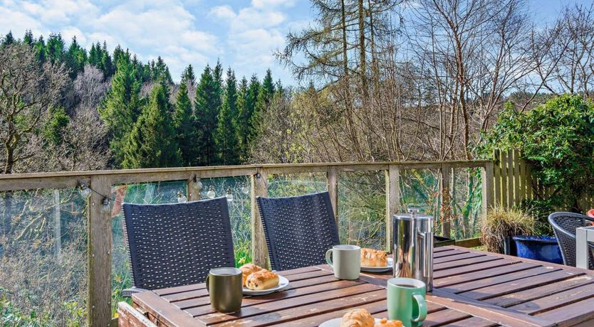 Photo of 5 Bed in Bridge of Cally