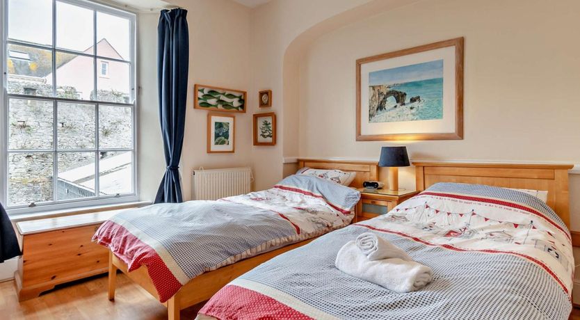 Photo of 4 Bed in Tenby