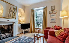 Photo of 4 Bed in Tenby