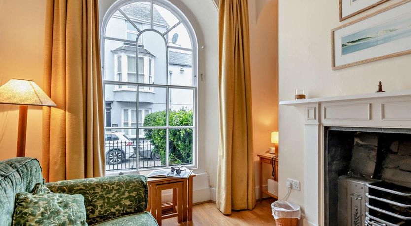 Photo of 4 Bed in Tenby