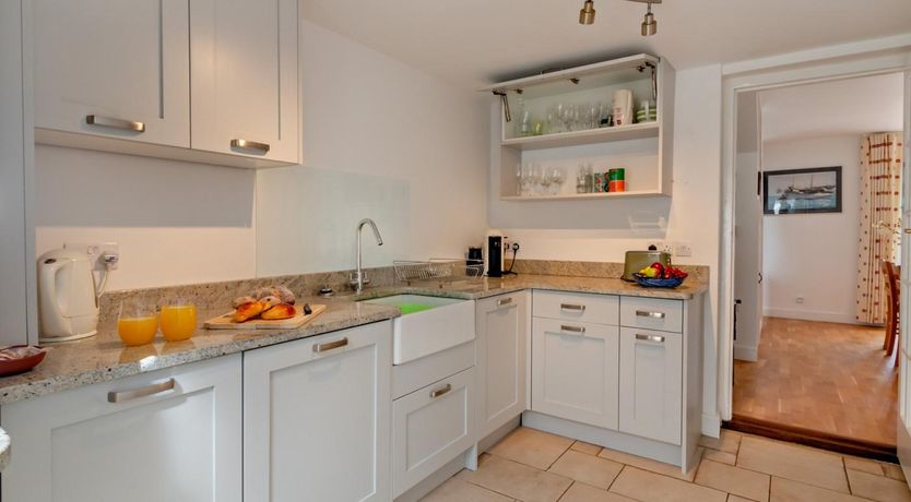Photo of 3 Bed in Shanklin
