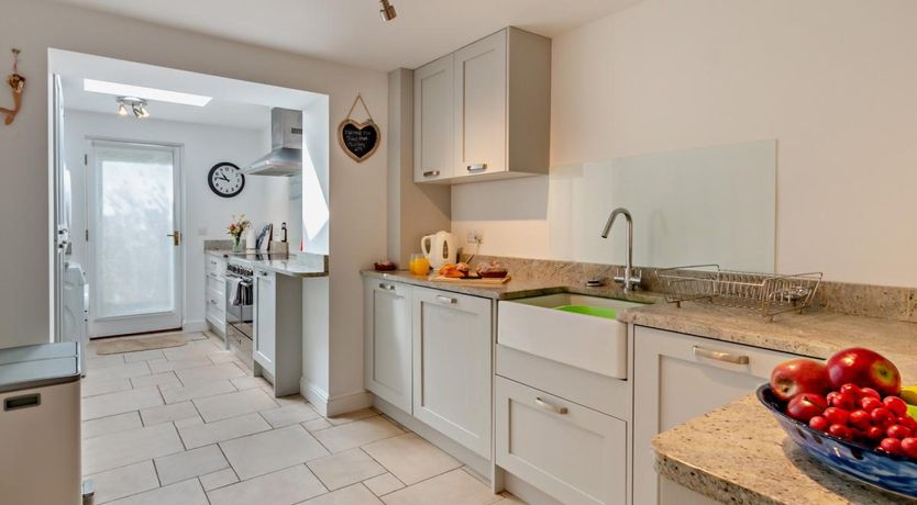 Photo of 3 Bed in Luccombe