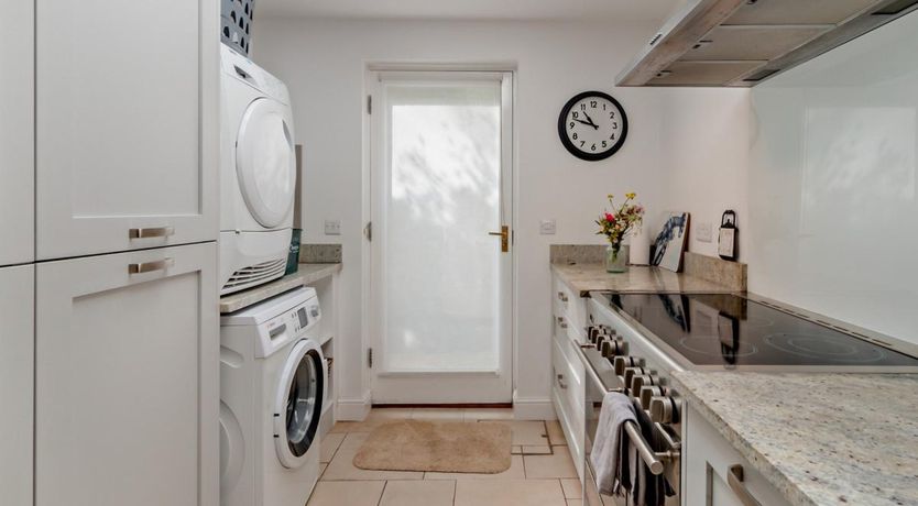 Photo of 3 Bed in Luccombe