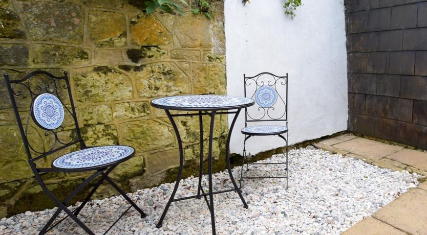 Photo of 3 Bed in Luccombe